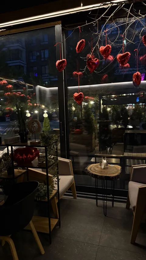 giRaffe cafe жк parkland image 21