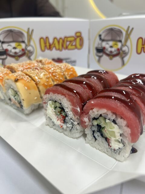 Hanzo Sushi Bar image 2
