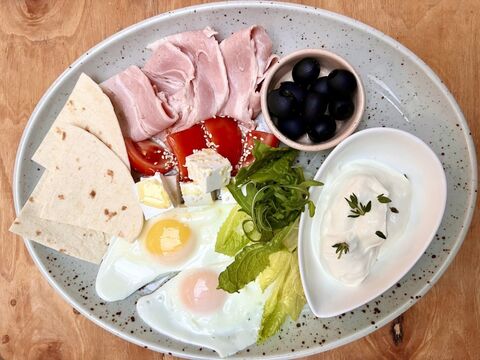 UK CAFE image 7