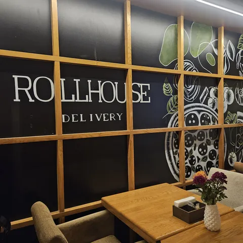 RollHouse image 21