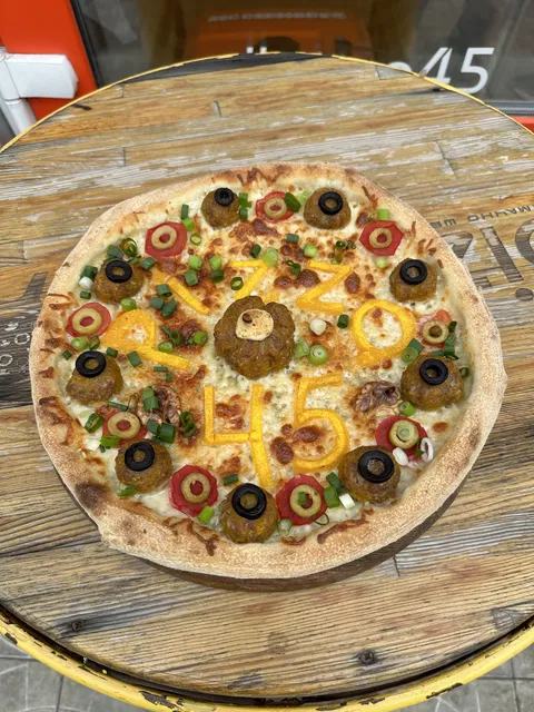 Піцерія "Pizza45" в Києві на Березняках піца45 image 6