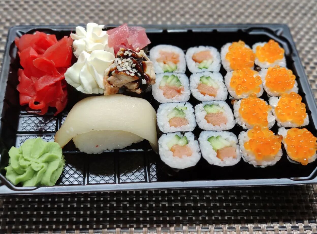 Sushi Dom image 21