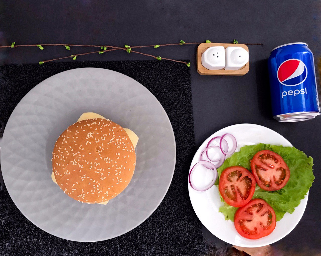 BURGER image 12