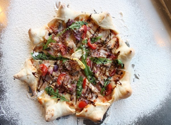 Mavra Pizza image 5