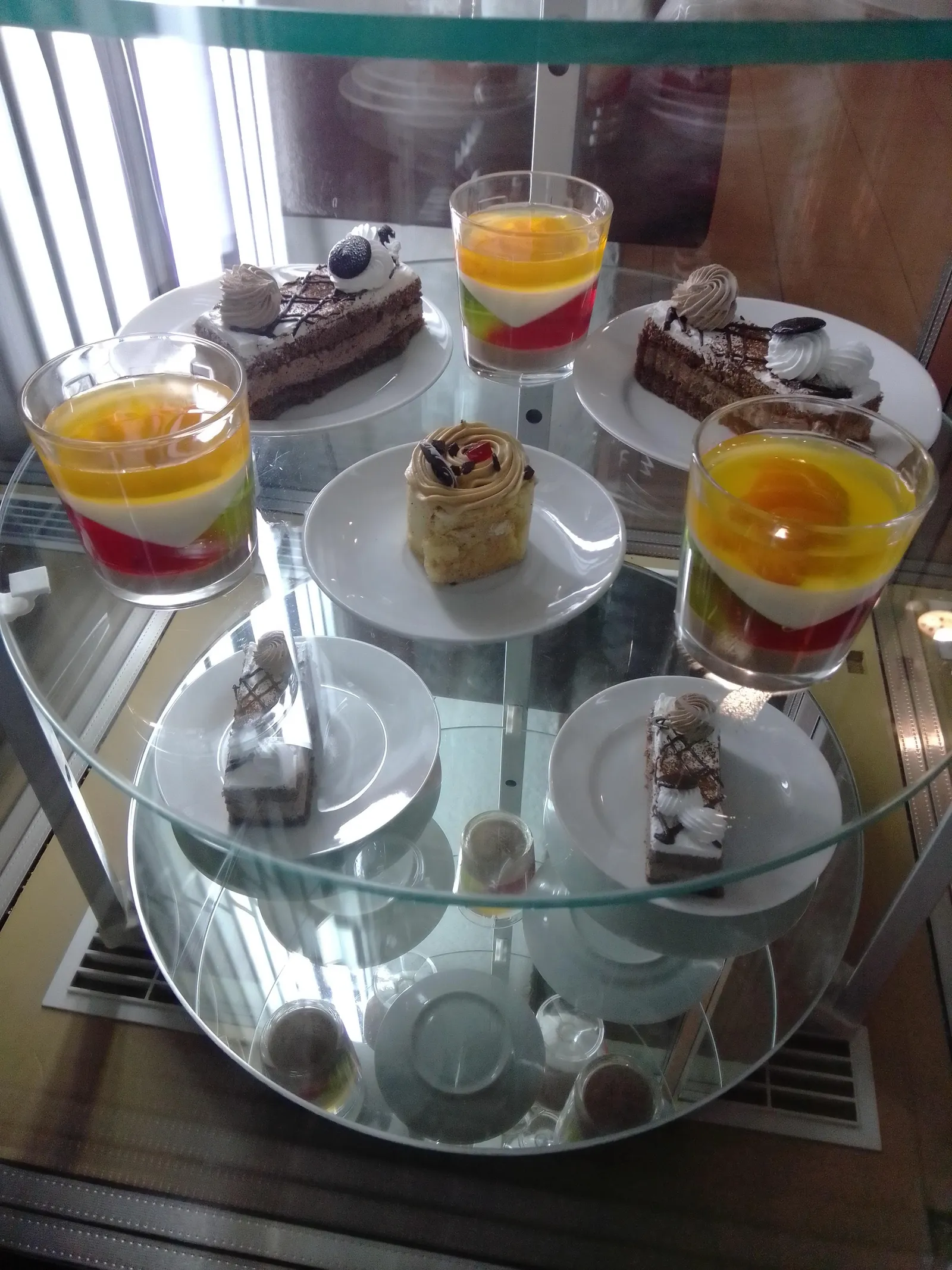 Kafe "Syurpryz" image 4