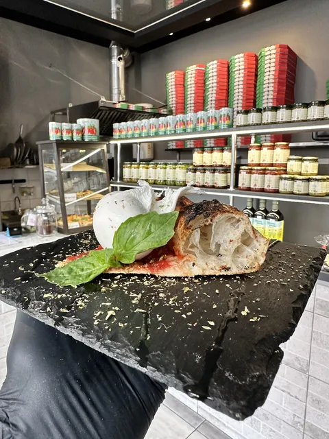 Dovas Pizza image 6