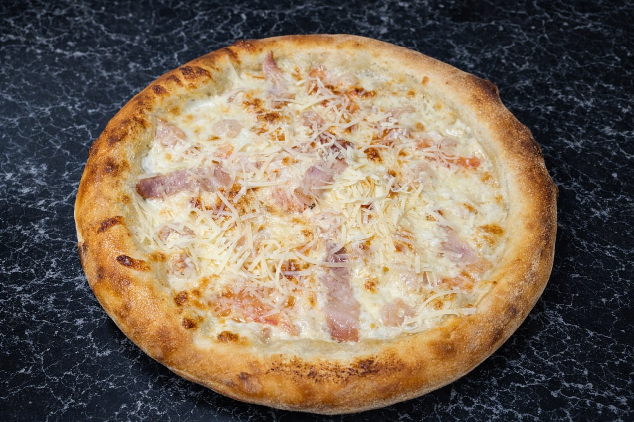Deli Pizza image 3