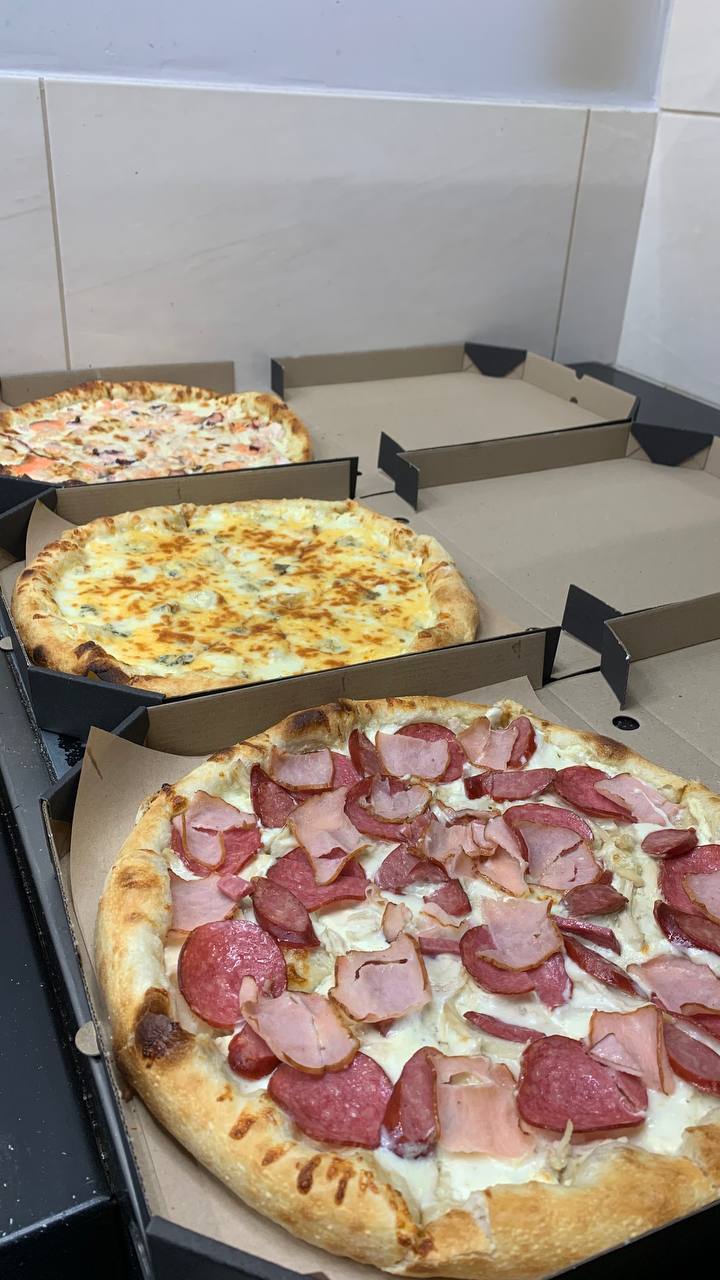 Pizza & coffee hub image 9