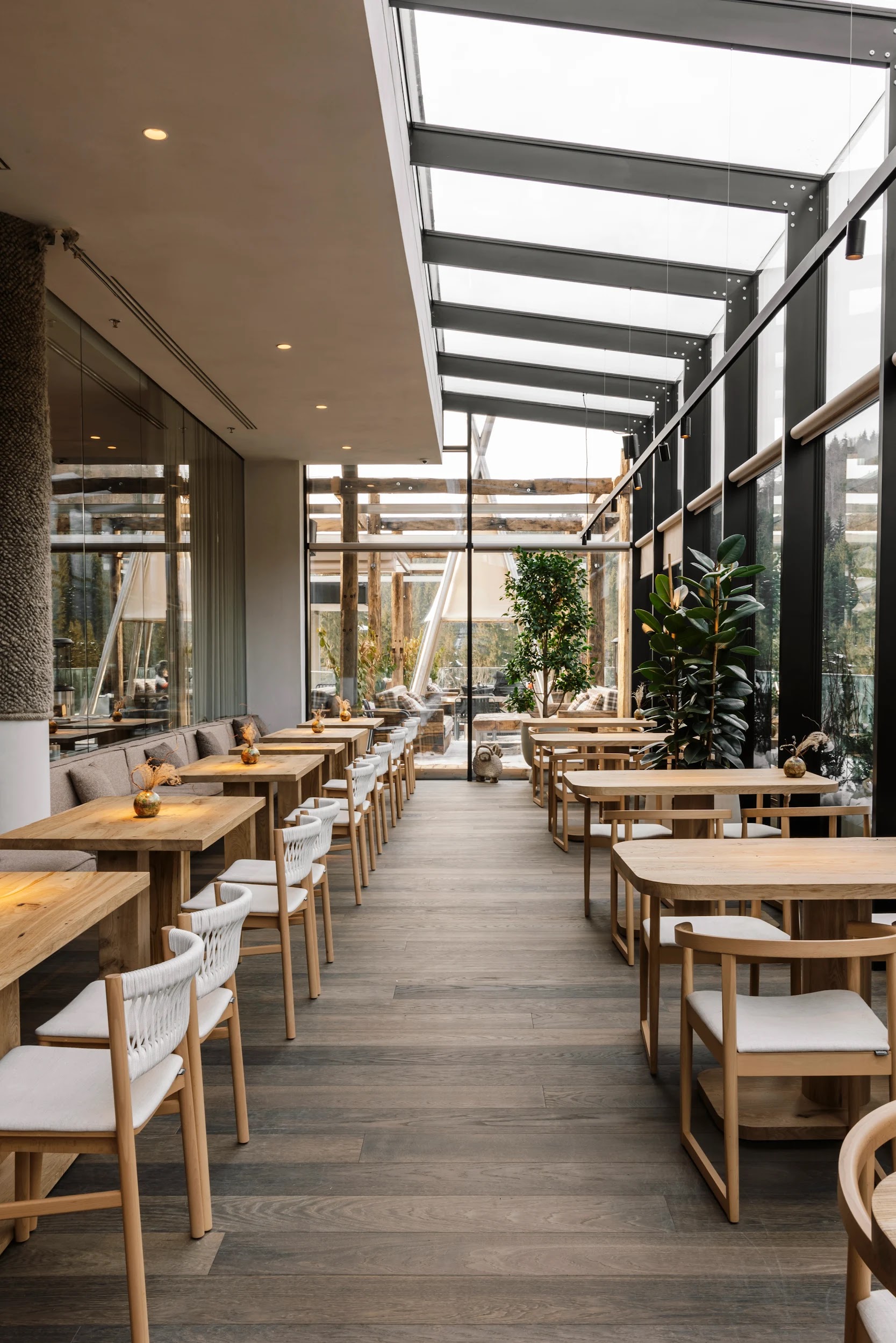 LE GRAND RESTAURANT image 9