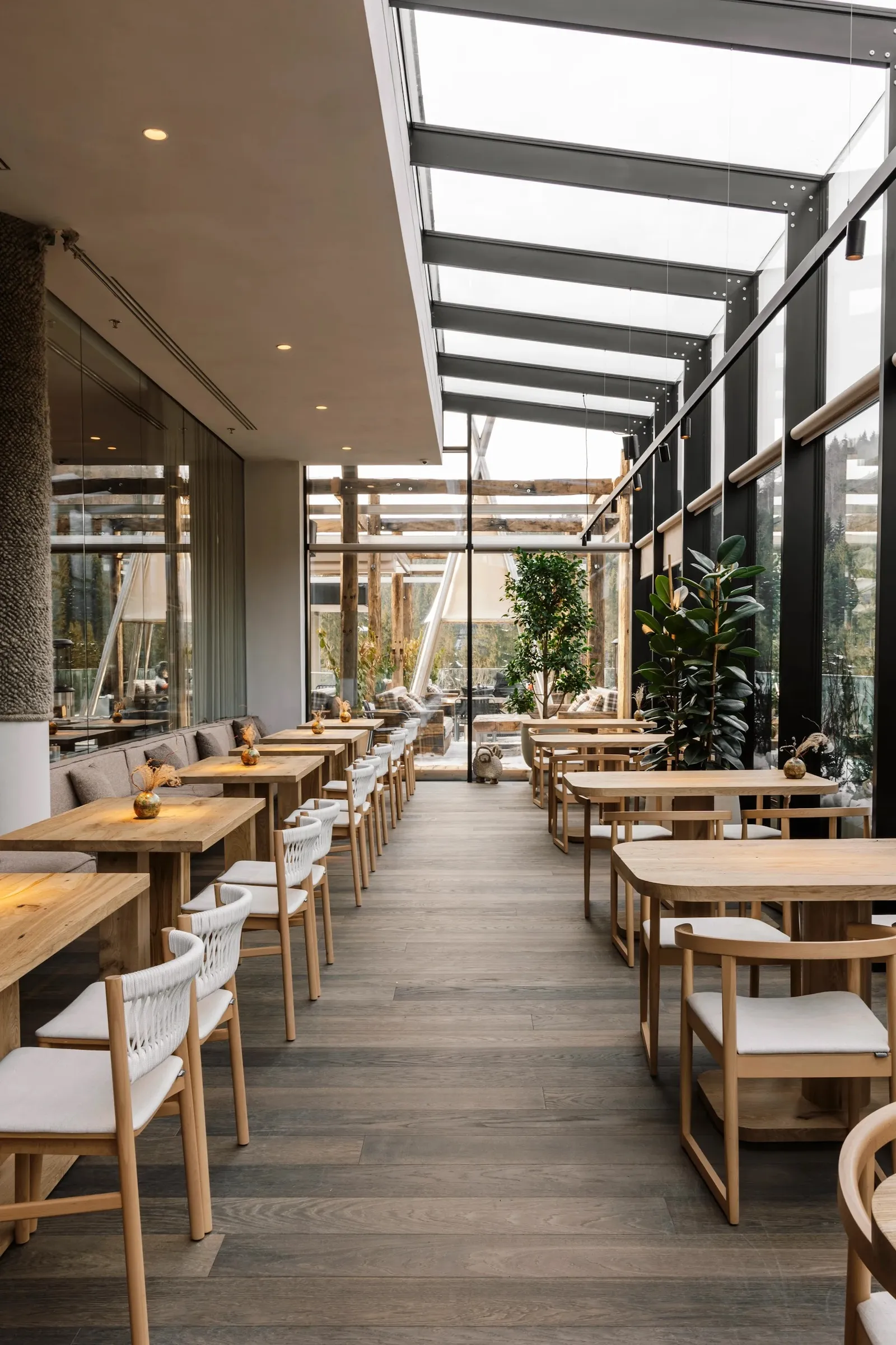 LE GRAND RESTAURANT image 9
