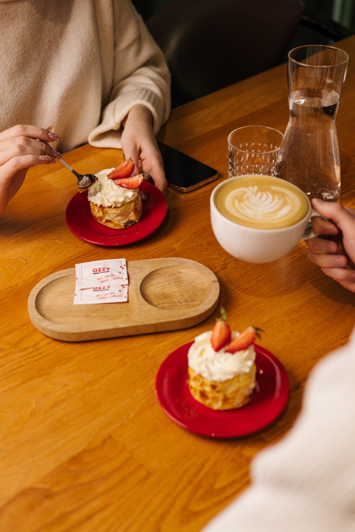 Ozzy Cafe image 12