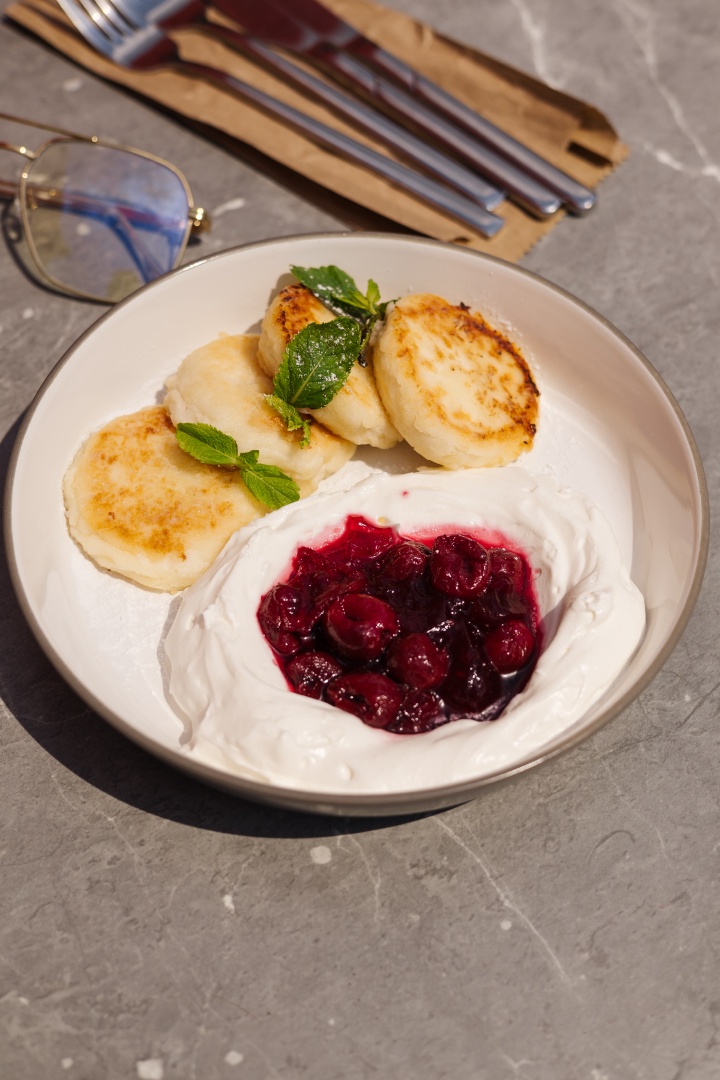 Ozzy Cafe image 14
