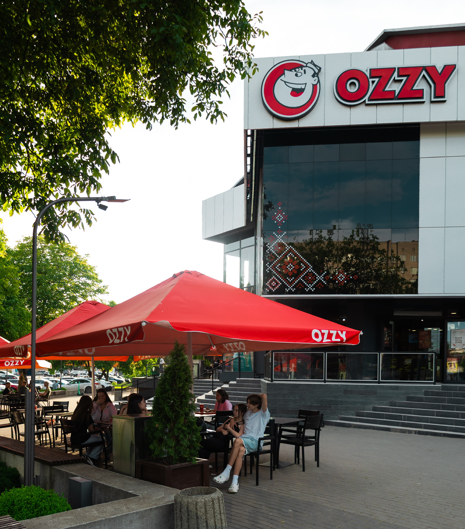 Ozzy Fast food image 11