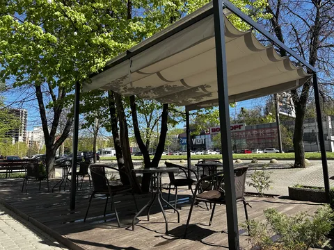 Baker 75 street image 1