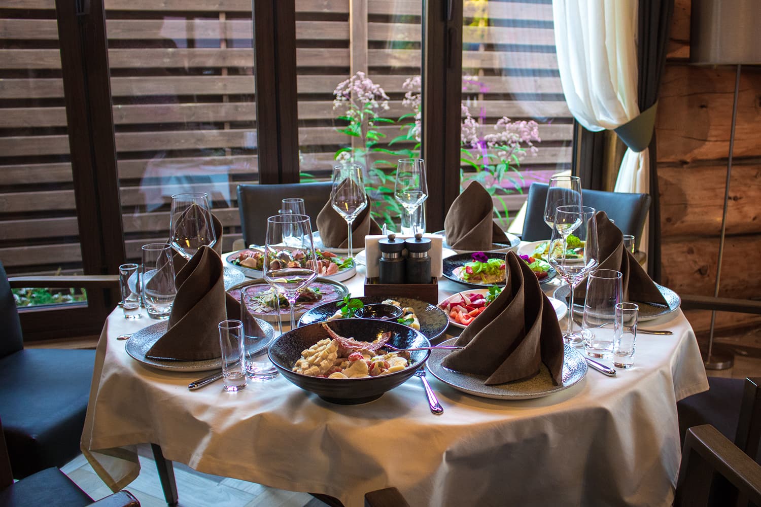 Club Chalet - Комплекс сімейного відпочинку image 1
