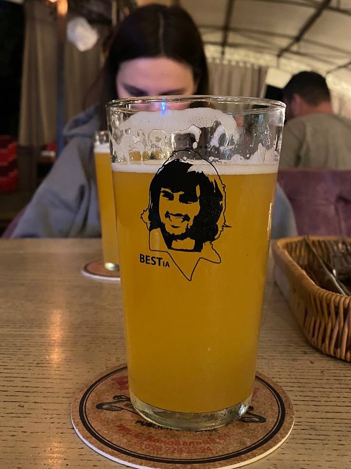 Pub BESTia image 6