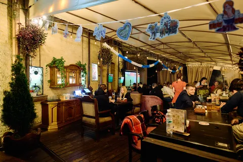 Pub BESTia image 8