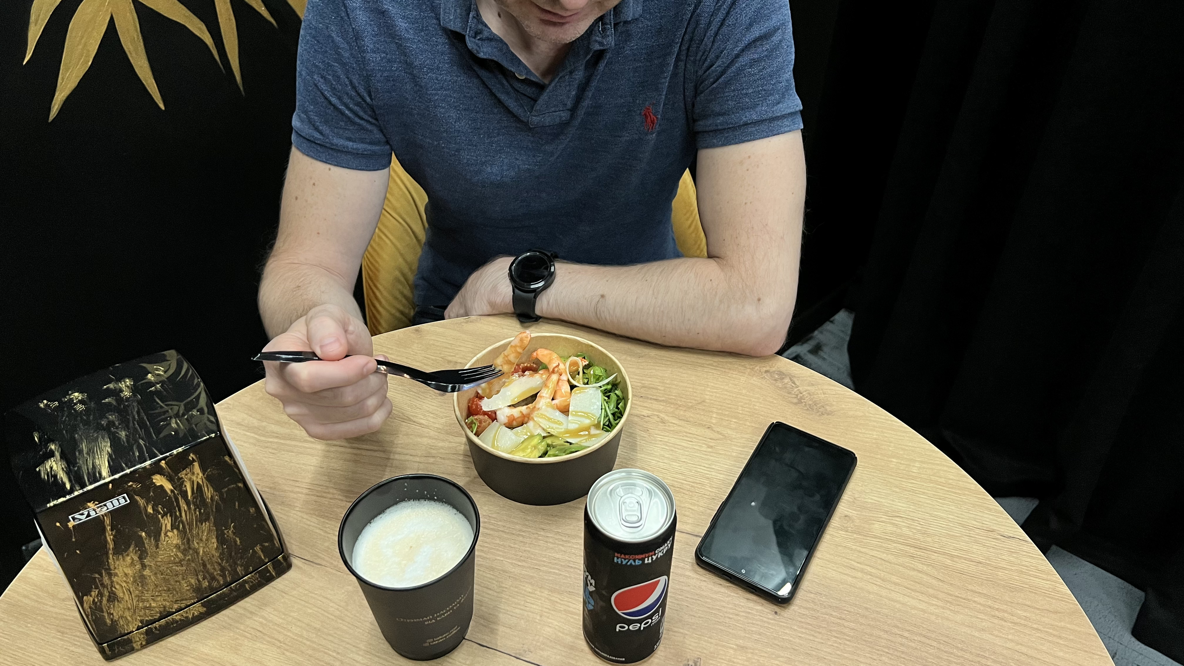 TAKAO Roll - паназійський street food image 12