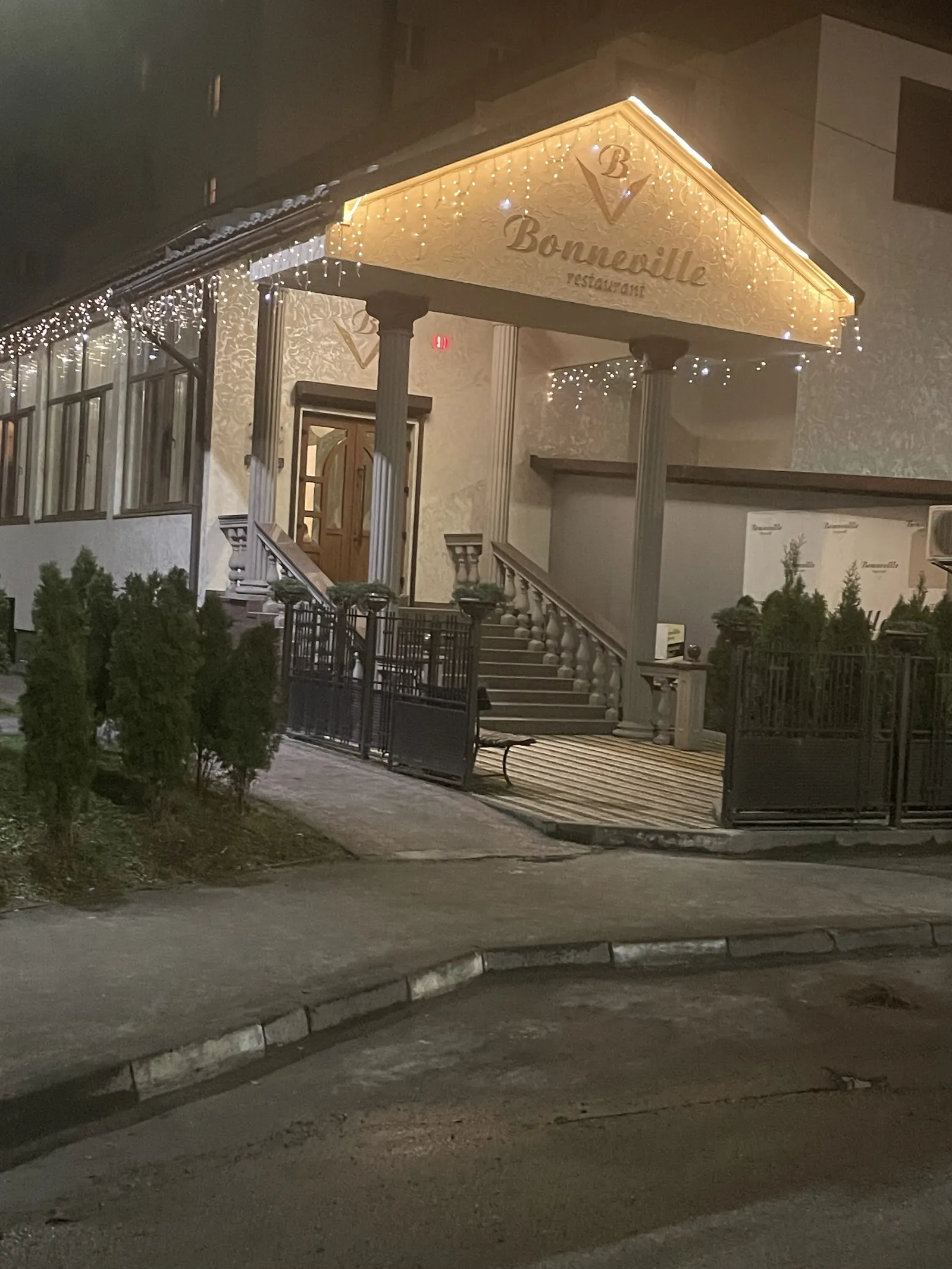Restaurant_bonneville image 21