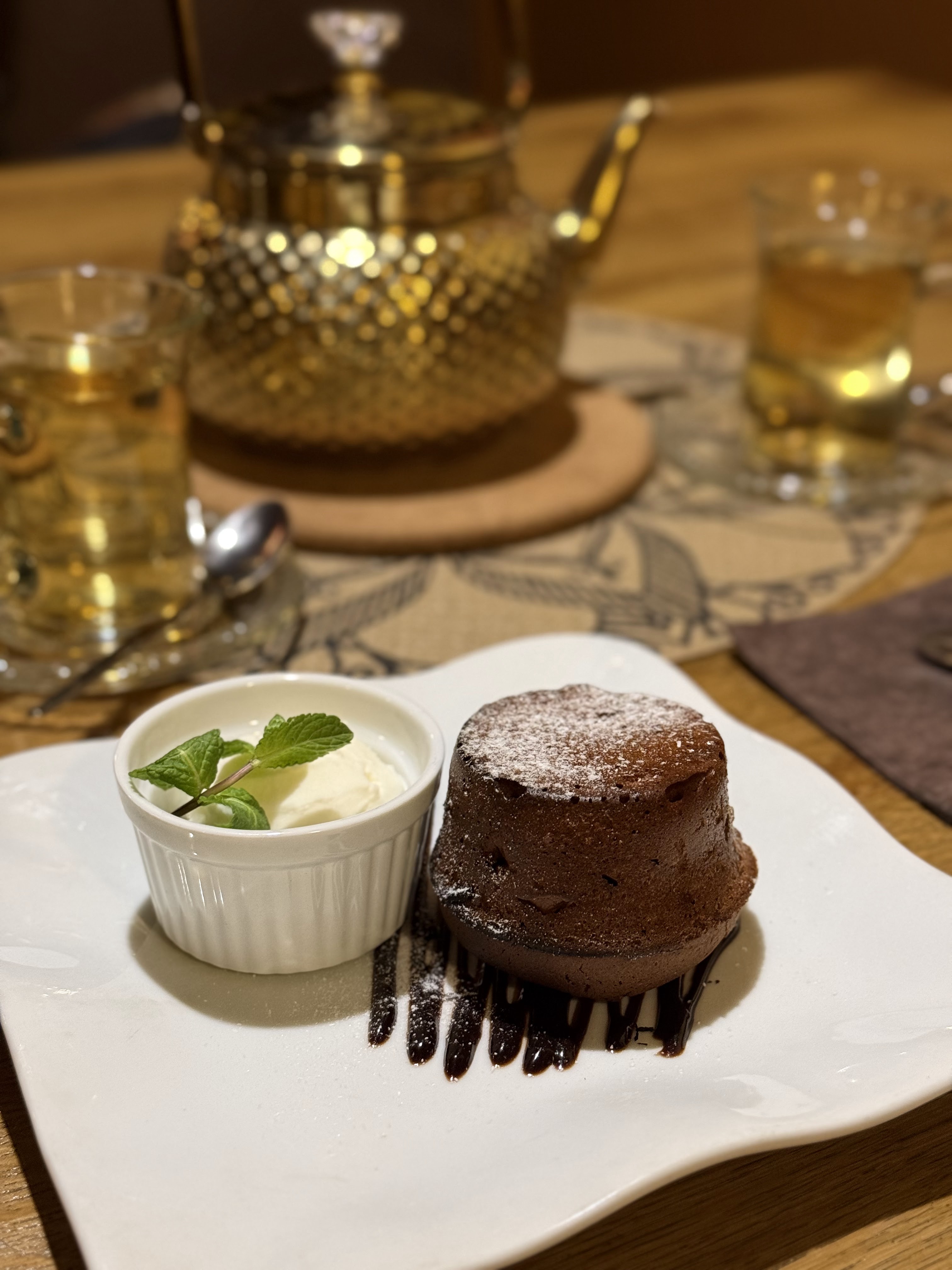 Noor Restaurant lounge image 16