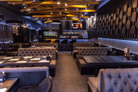 DIAMOND lounge image 3