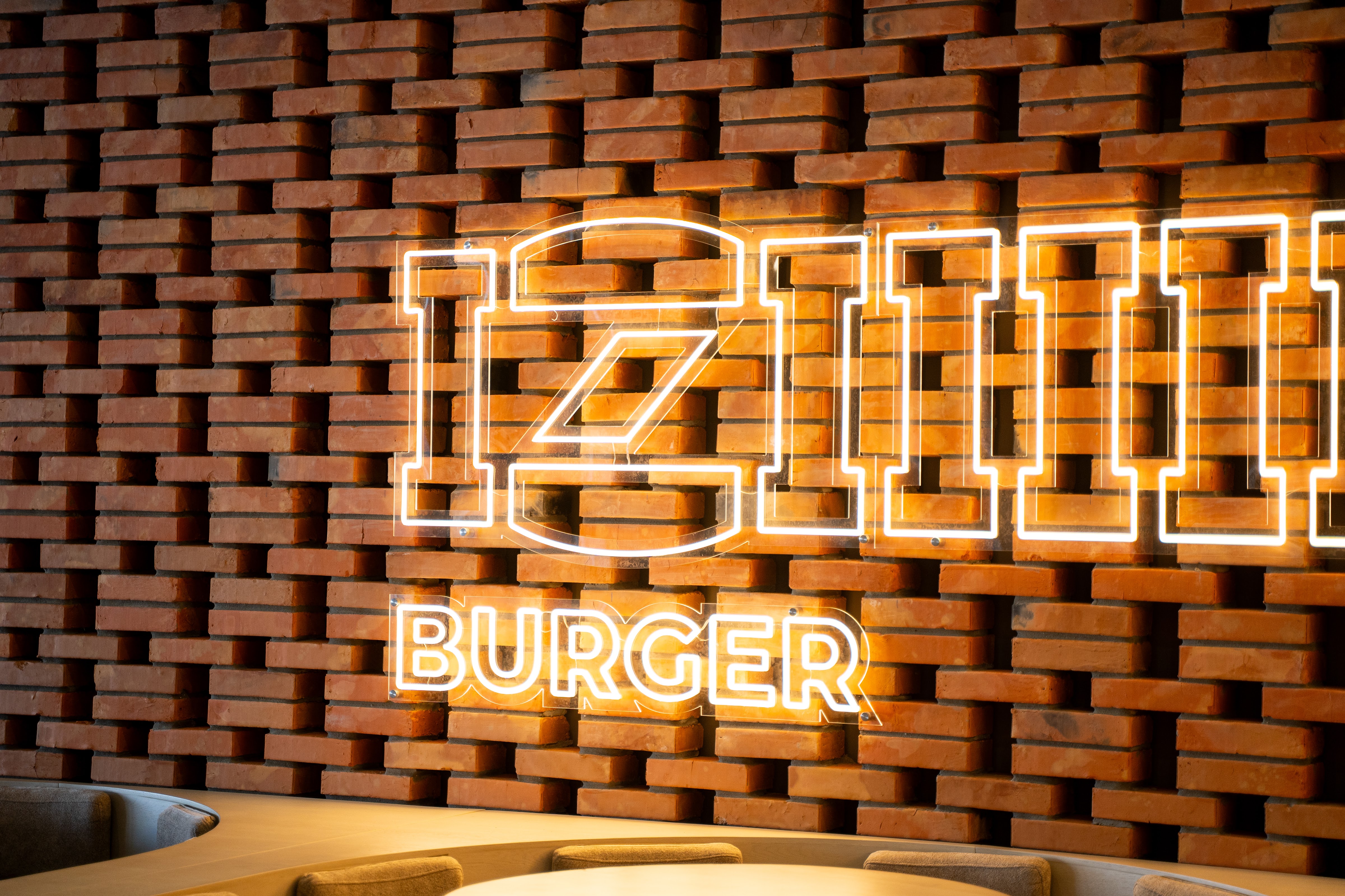 IZI Burger image 13